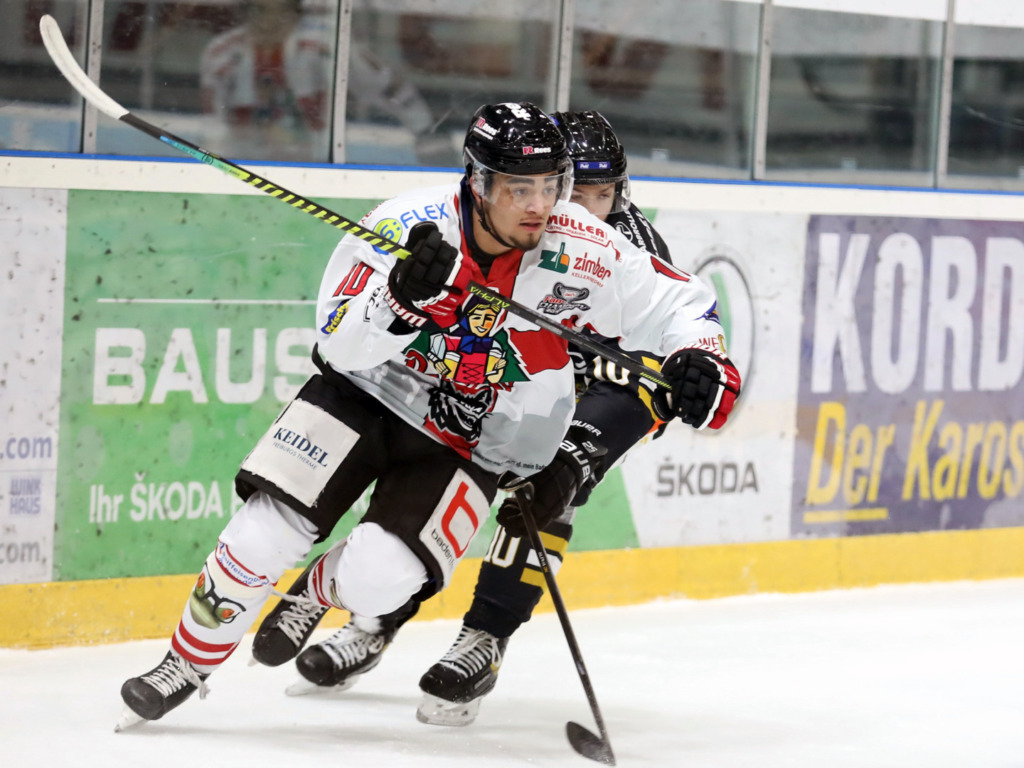 Georgiy Saakyan hier im Trikot des EHC Freiburg. Bild: Kim Enderle