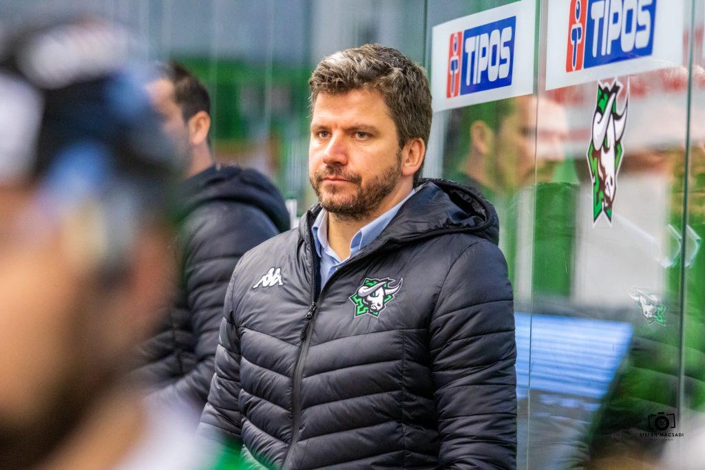 Gergely Majoross wird neuer Cheftrainer der Towerstars. Bild: Štefan Mácsadi / HC Nové Zámky