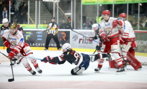 85 Luca Hauf (Ravensburg Towerstars) (EV Landshut)